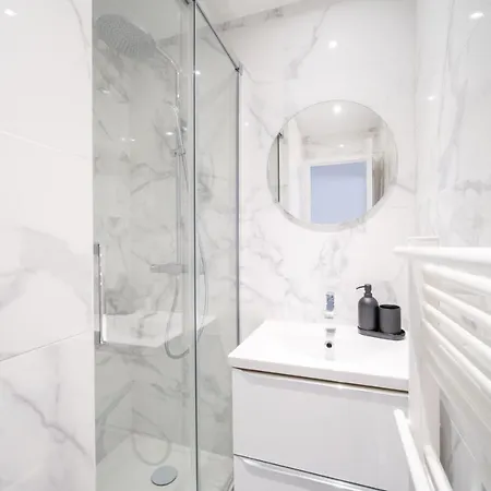 T2 Lumineux Tout Confort Avec Sa Terrasse Ensoleillee Appartement